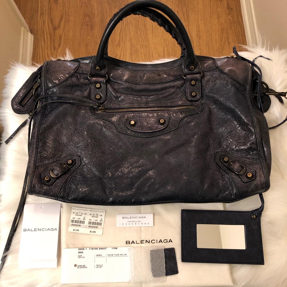 Balenciaga Classic City Bag in Officier